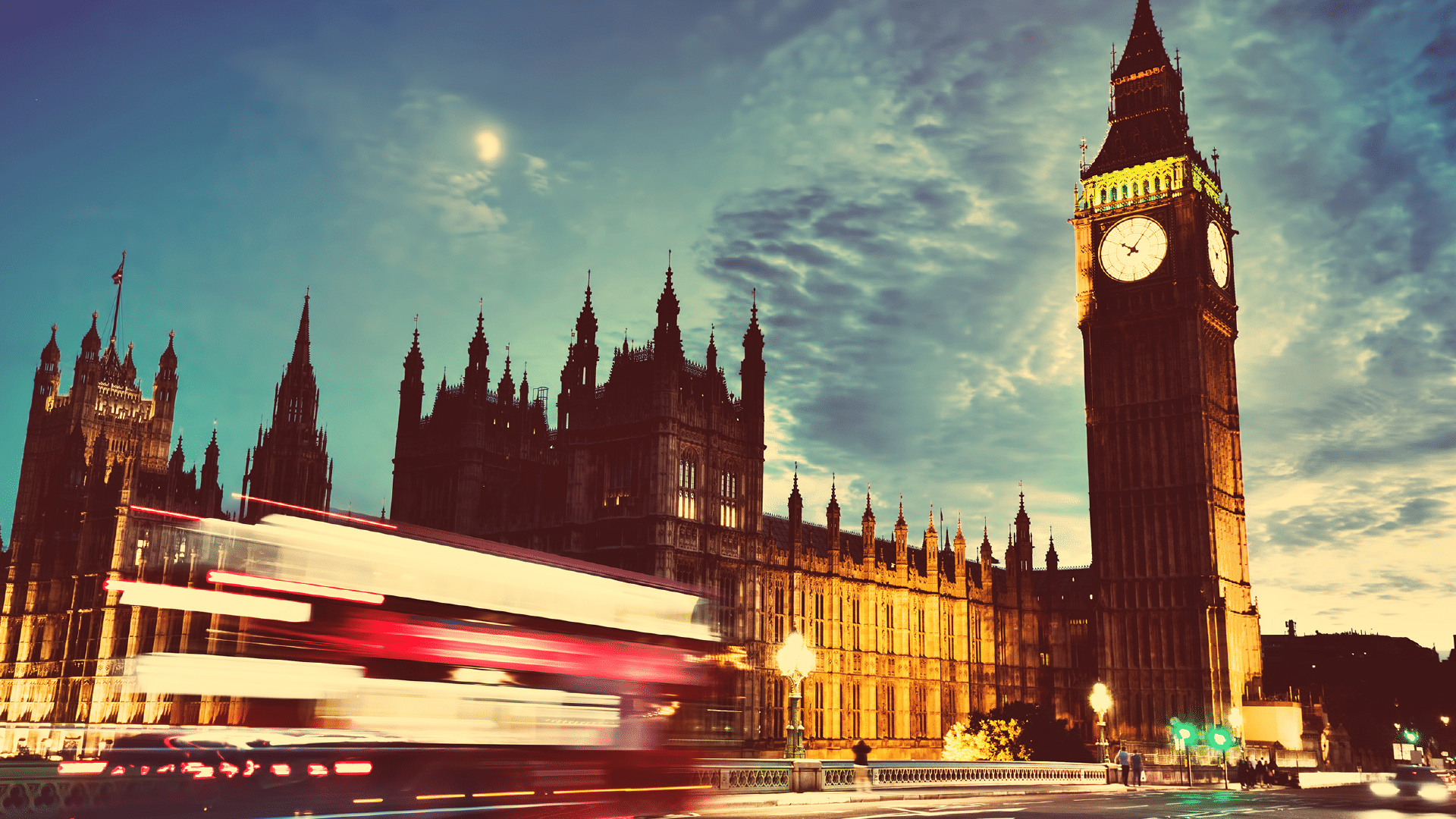 Westminster palace and big ben in the late evening